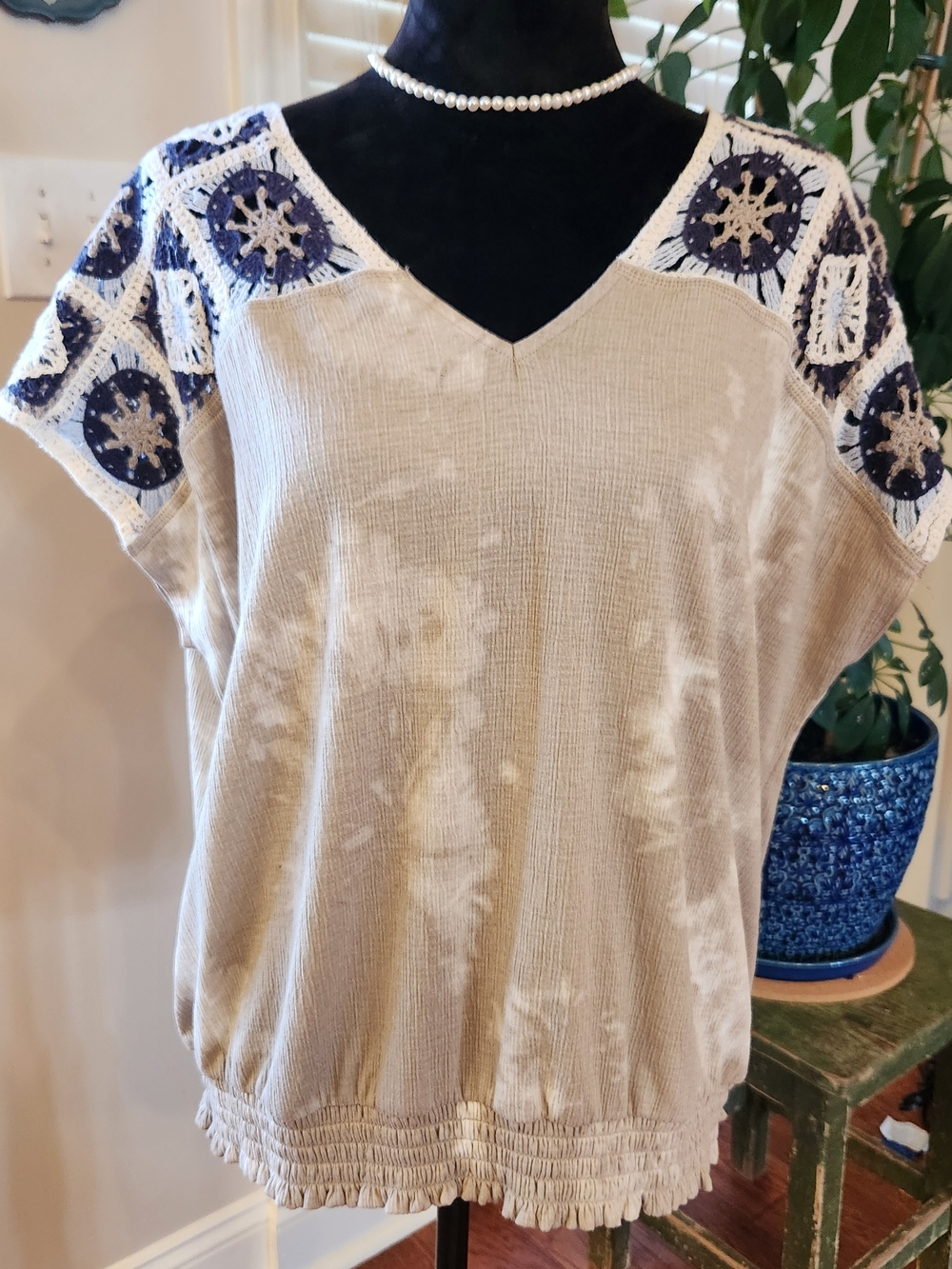 Cato Cream Tie-Dye V-Neck Top with Navy Crochet Shoulders